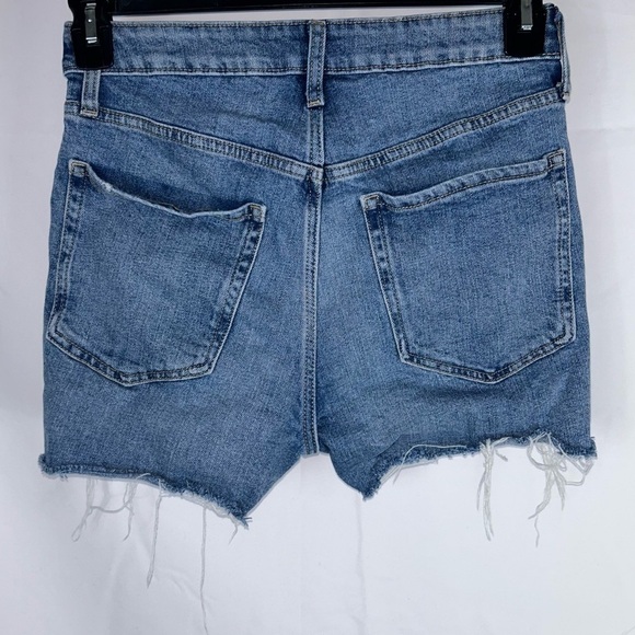 Old Navy Shorts Jean OG High Rise Distressed Raw Hem Denim Shorts Medium Wash - Picture 4 of 9
